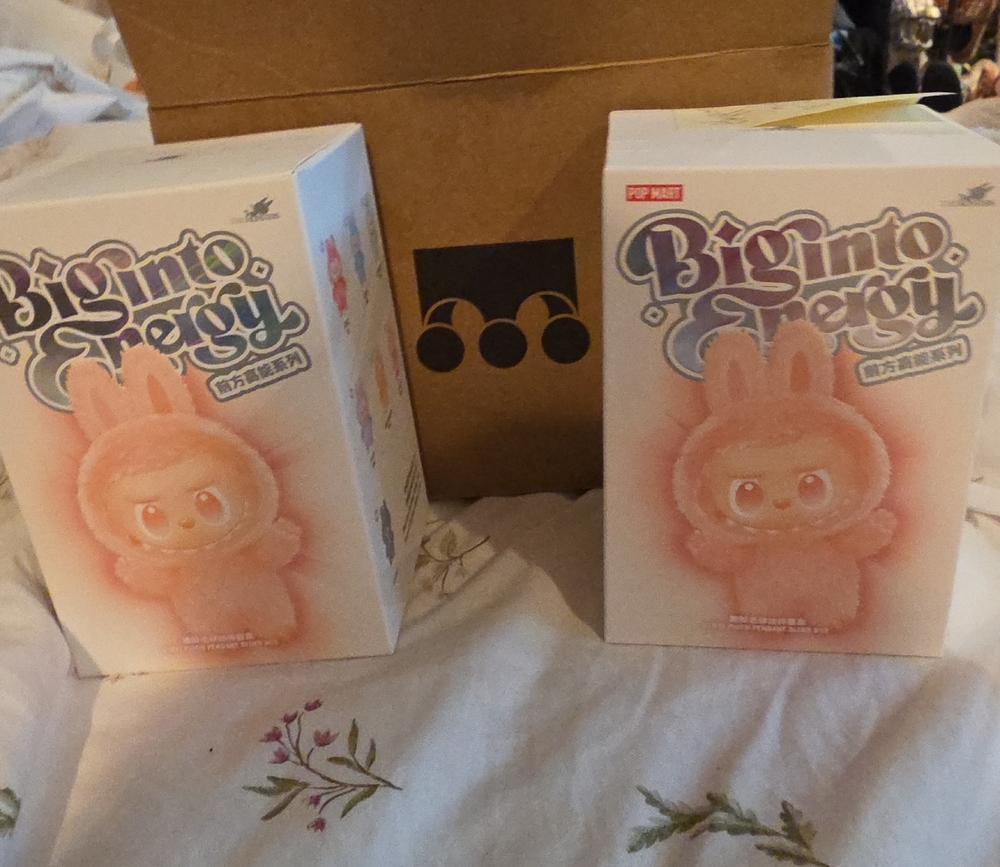 2 PopMart Labubu's Big Into Energy series, New sealed(happiness & Hope)